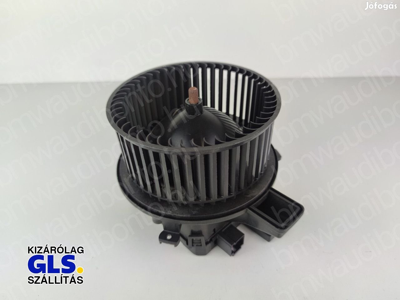 AUDI A4 B9 (8W2, 8WC) Fűtőmotor (klímás) (4M1820021A, 4M1820021B)
