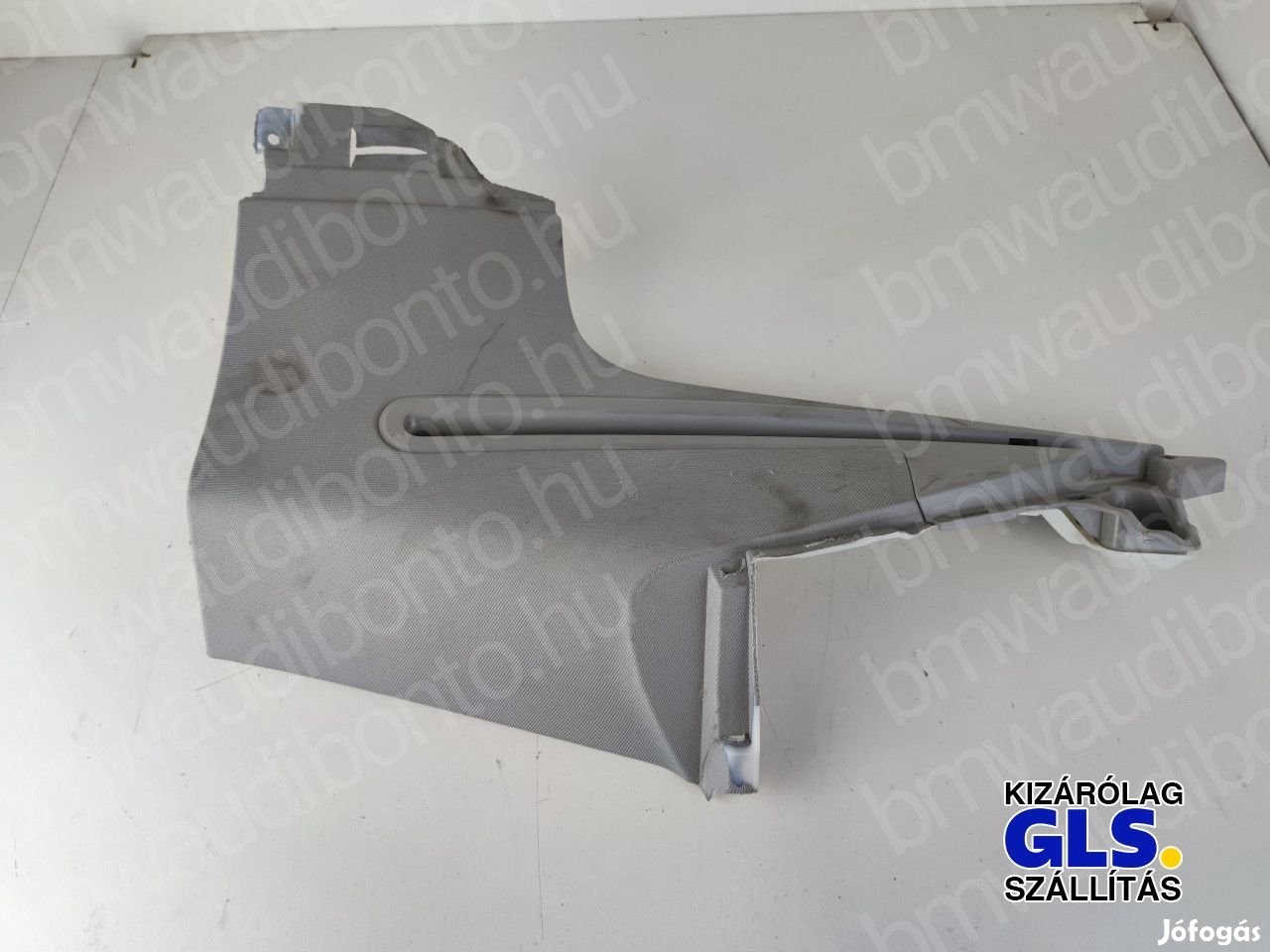 AUDI A4 B9 (8W2, 8WC) Jobb D oszlop burkolat (8W9867246B)