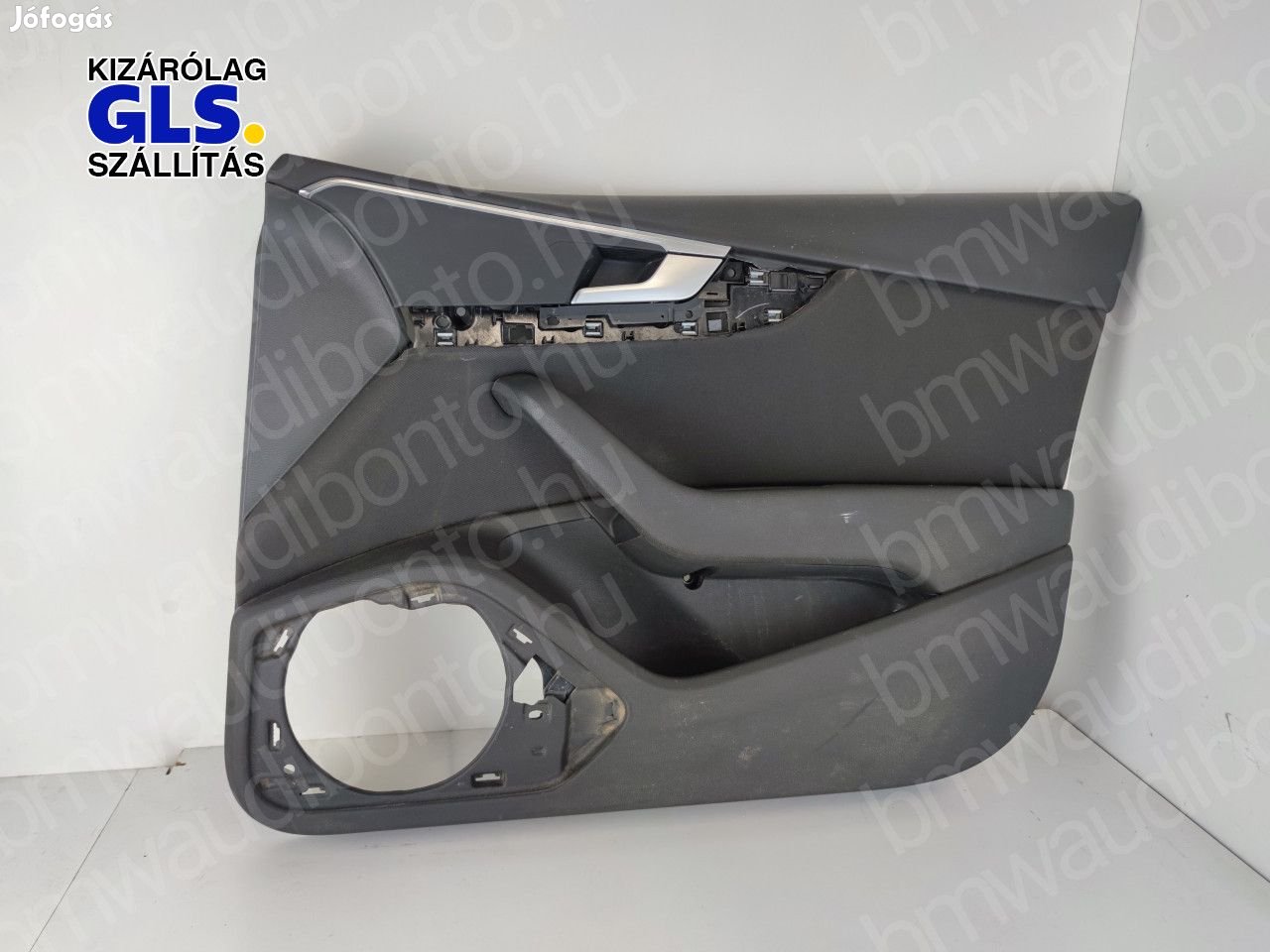 AUDI A4 B9 (8W2, 8WC) Jobb első ajtókárpit (8W0867104A)