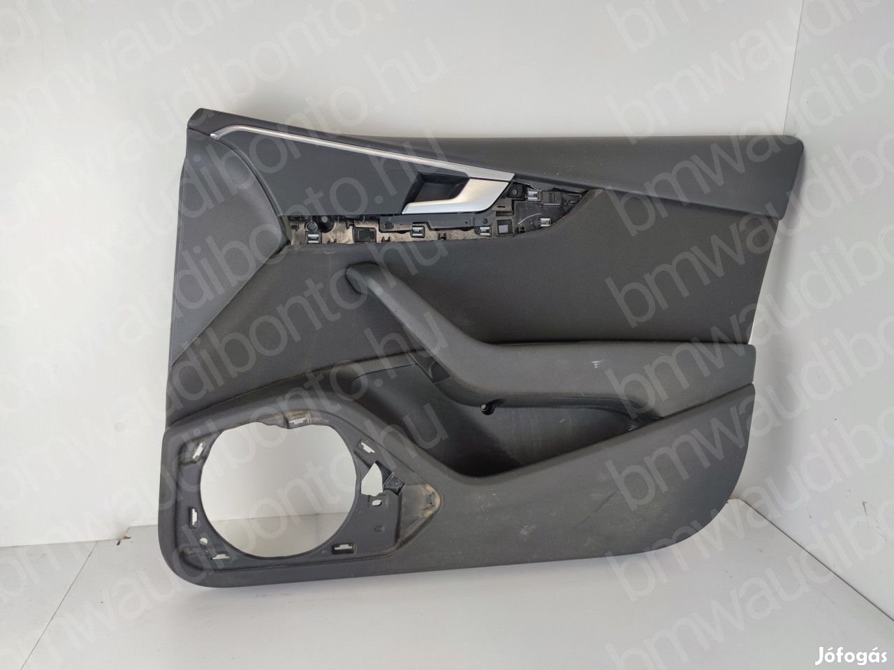 AUDI A4 B9 (8W2, 8WC) Jobb első ajtókárpit (8W0867104A)