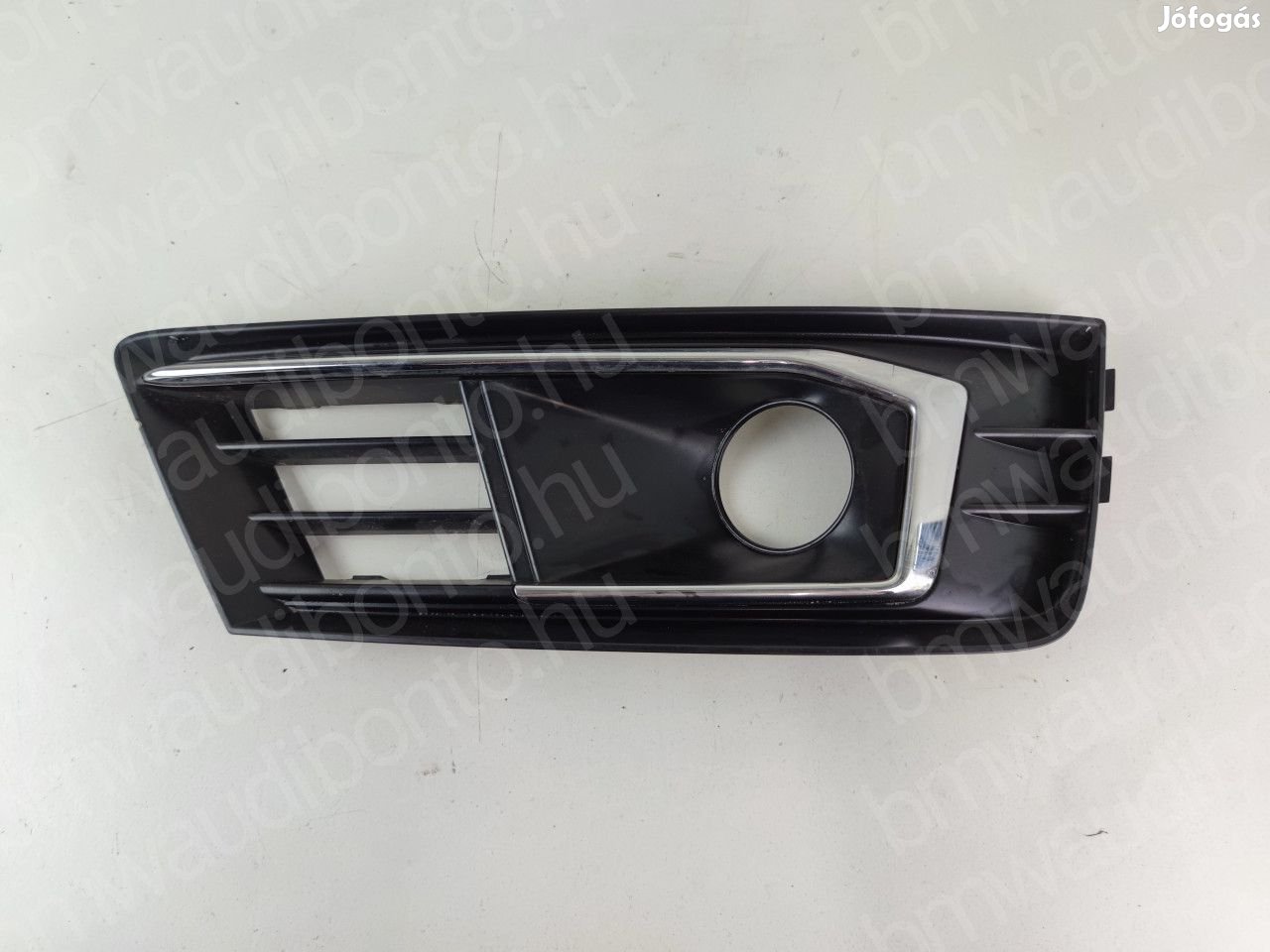AUDI A4 B9 (8W2, 8WC) Jobb első ködlámpa rács (8W0807681S)