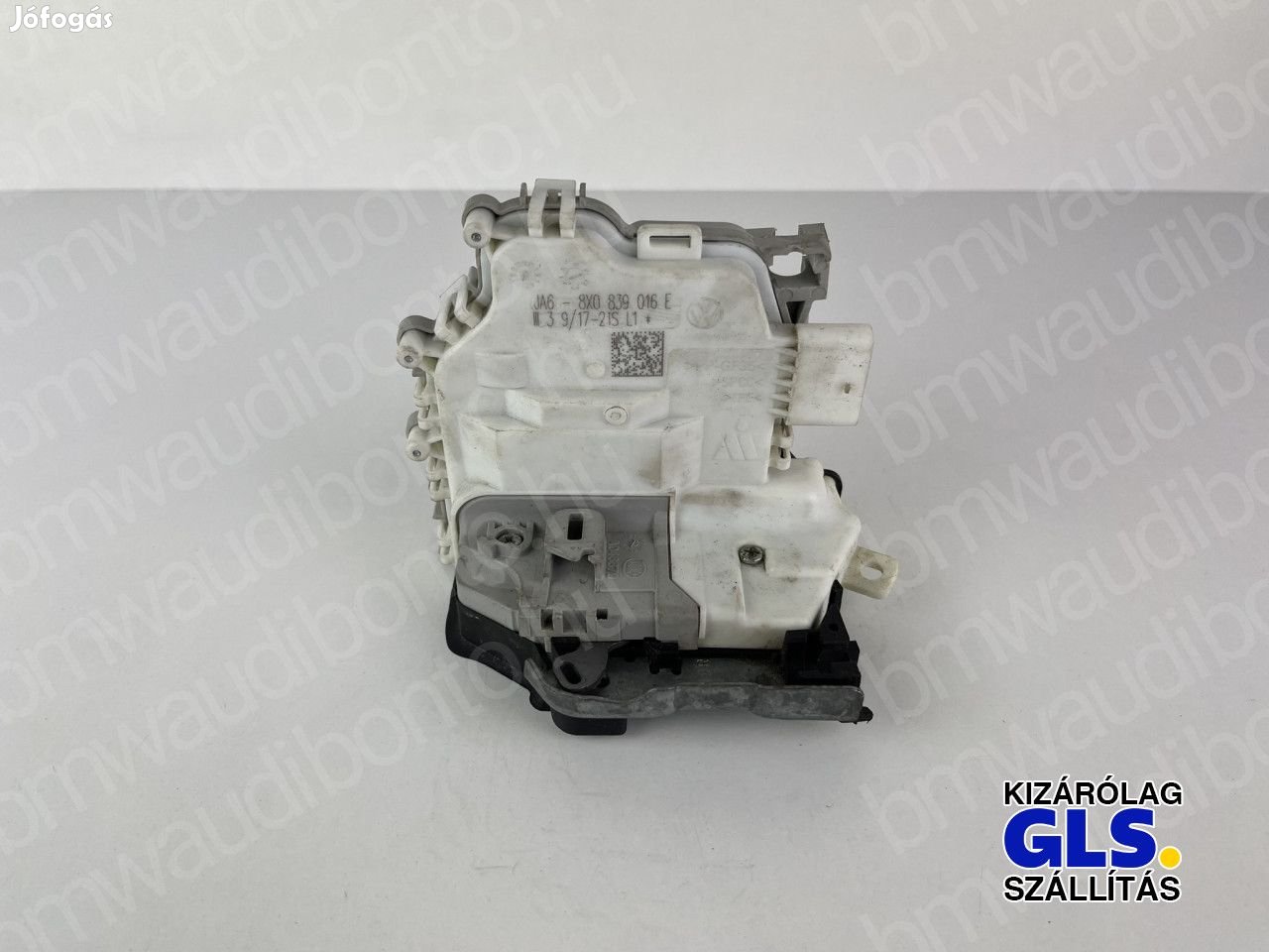 AUDI A4 B9 (8W2, 8WC) Jobb hátsó ajtó zár (8X0839016E)