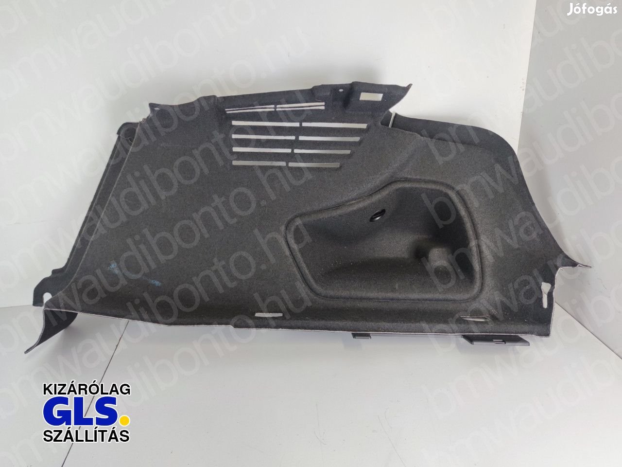 AUDI A4 B9 (8W2, 8WC) Jobb hátsó csomagtér burkolat (műanyag)