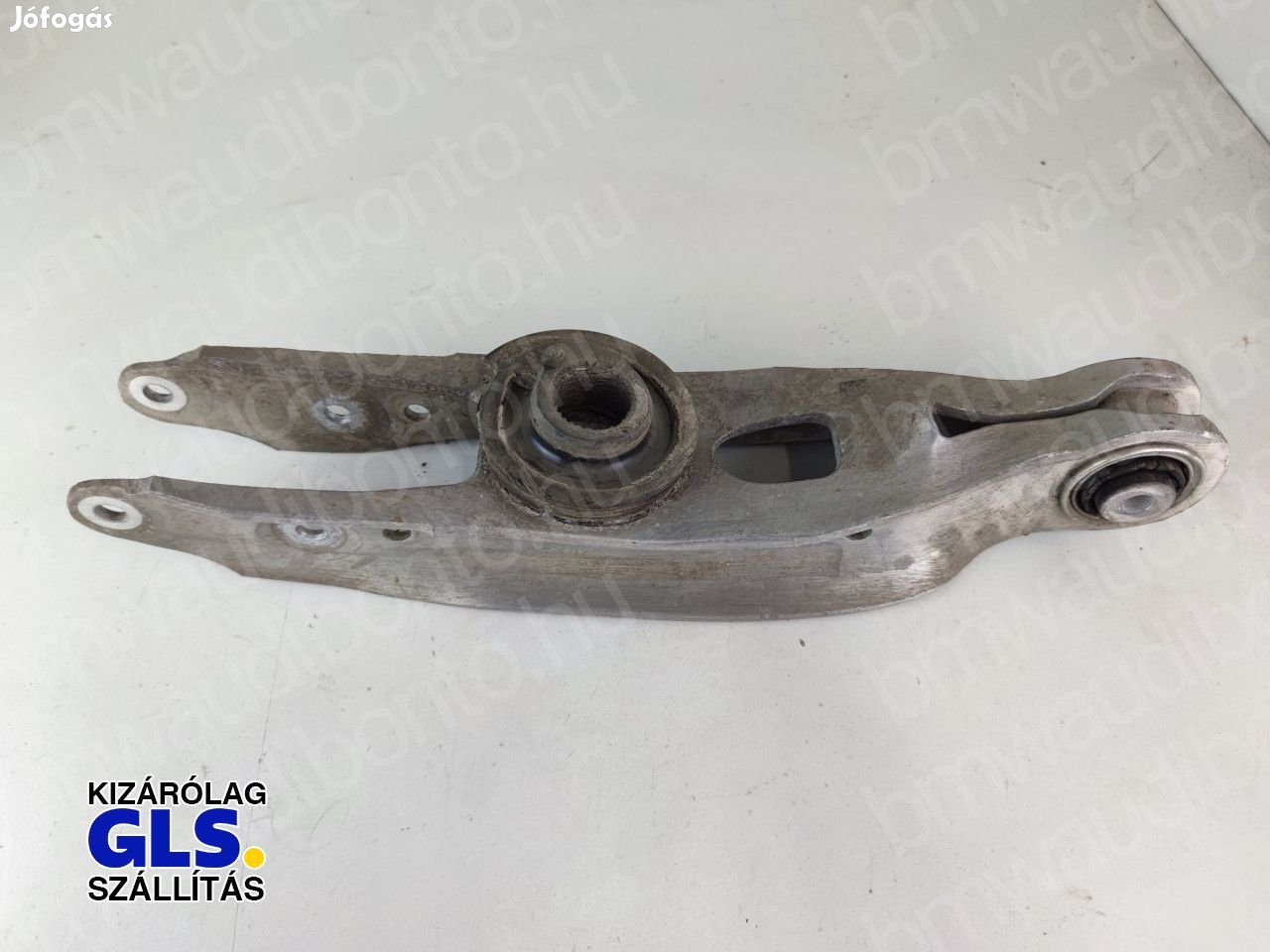 AUDI A4 B9 (8W2, 8WC) Jobb hátsó tengely alsó lengőkar (8W0505311H)