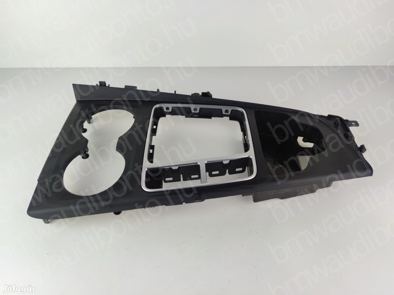 AUDI A4 B9 (8W2, 8WC) Középkonzol (8W1864261B)