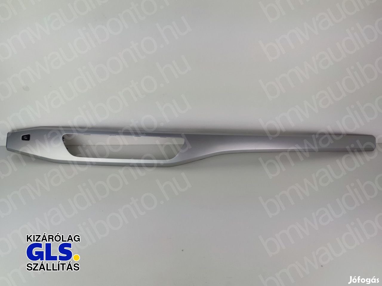 AUDI A4 B9 (8W2, 8WC) Középső műszerfal díszléc (8W1853190)