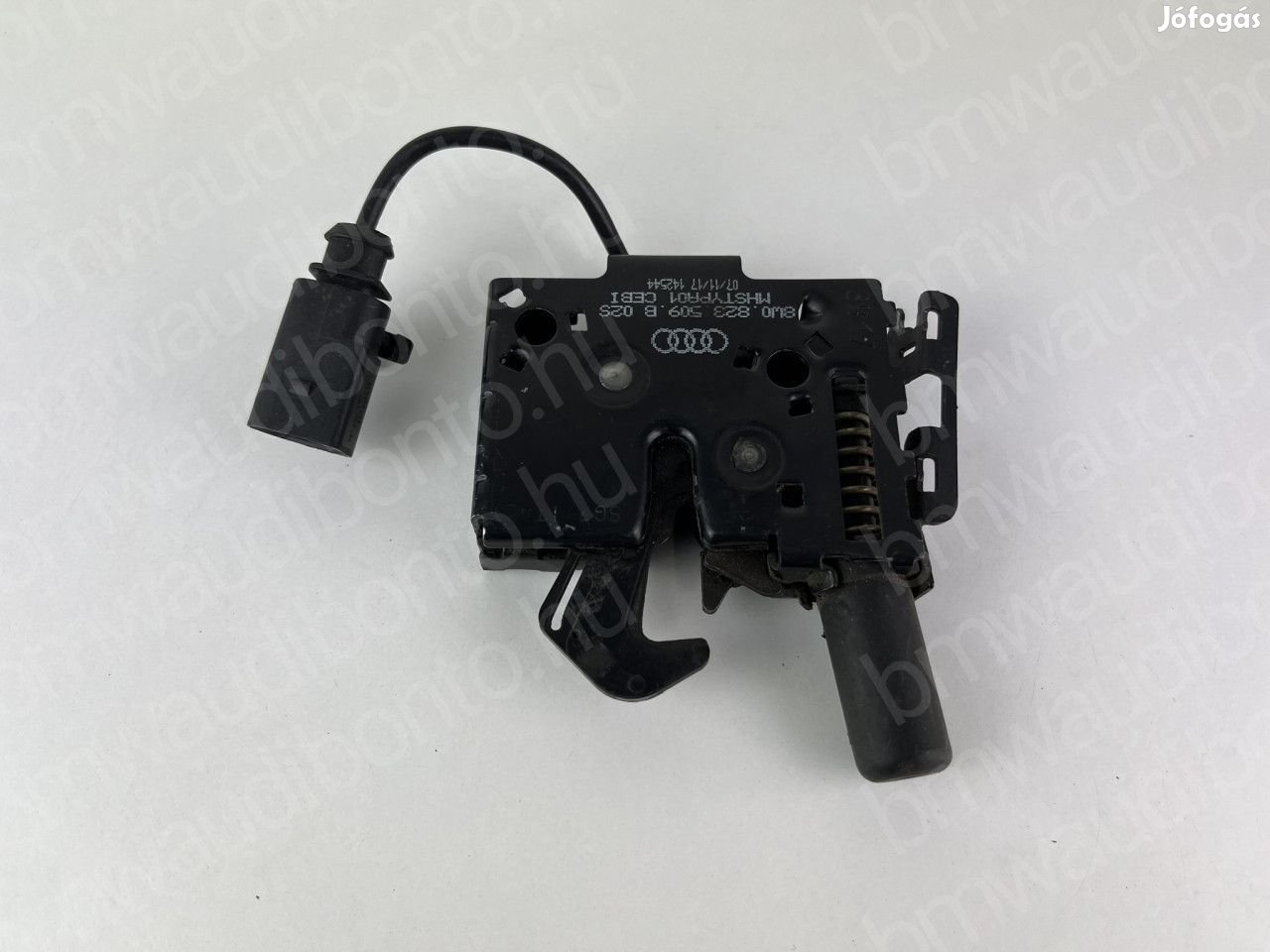 AUDI A4 B9 (8W2, 8WC) Motorháztető zárszerkezet szett (8W0823509B)