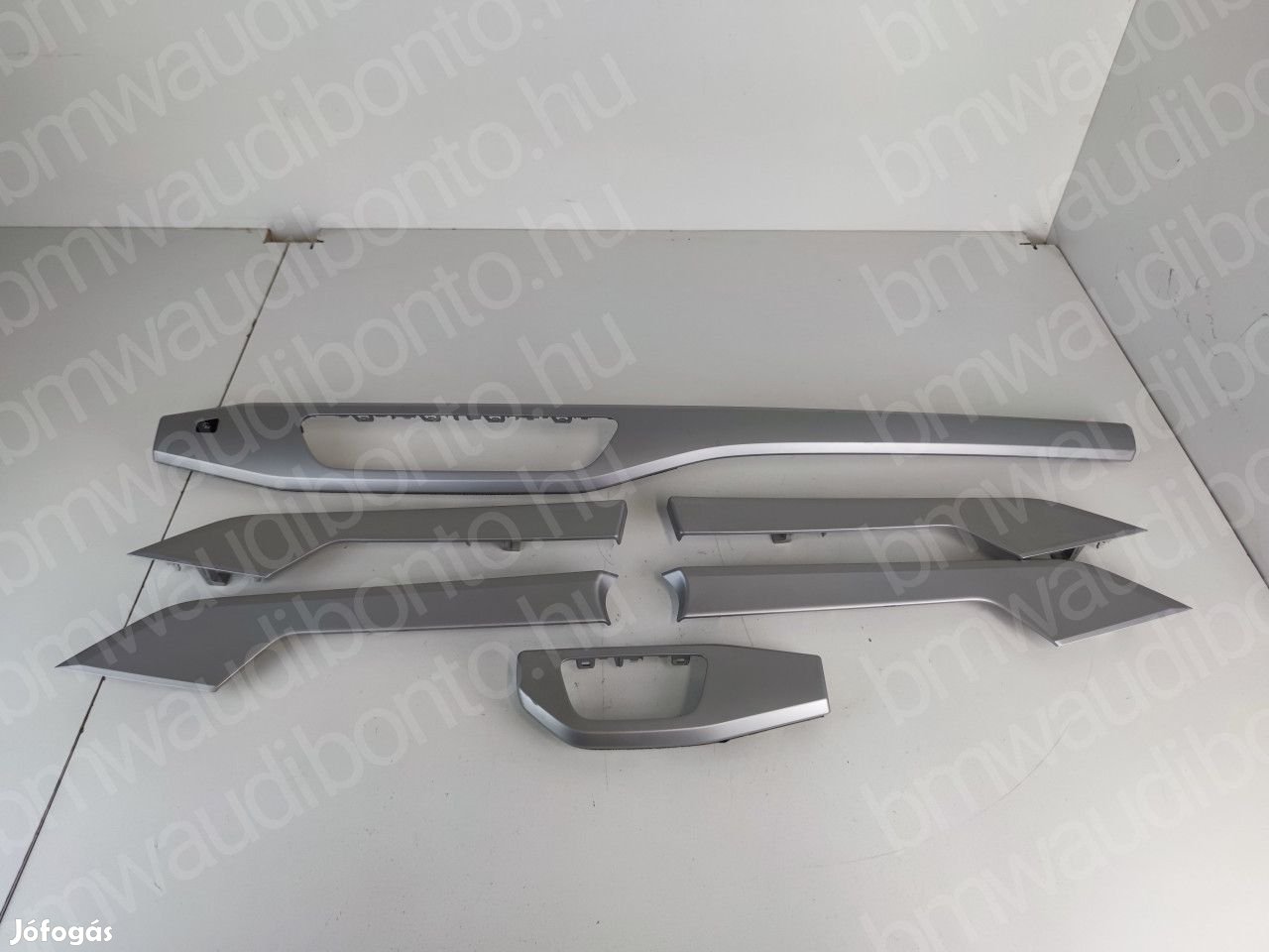 AUDI A4 B9 (8W2, 8WC) Utastér dekor burkolat szett (8W1853190)