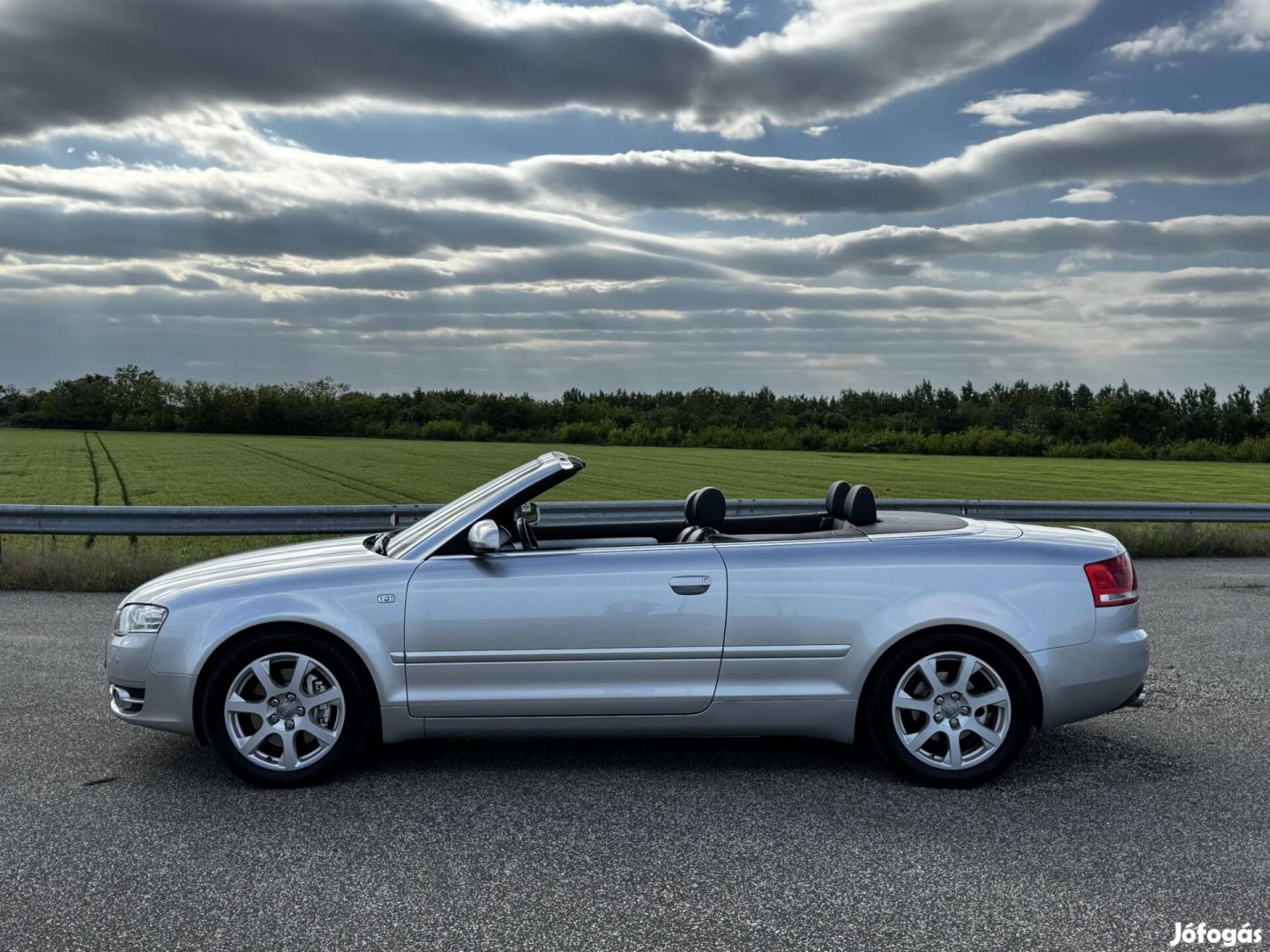 AUDI A4 Cabrio 2.0 TFSI Triptronic váltó