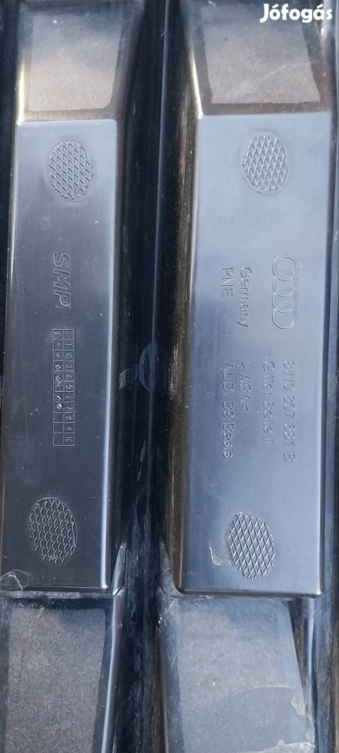 AUDI A4 díszrács eladó