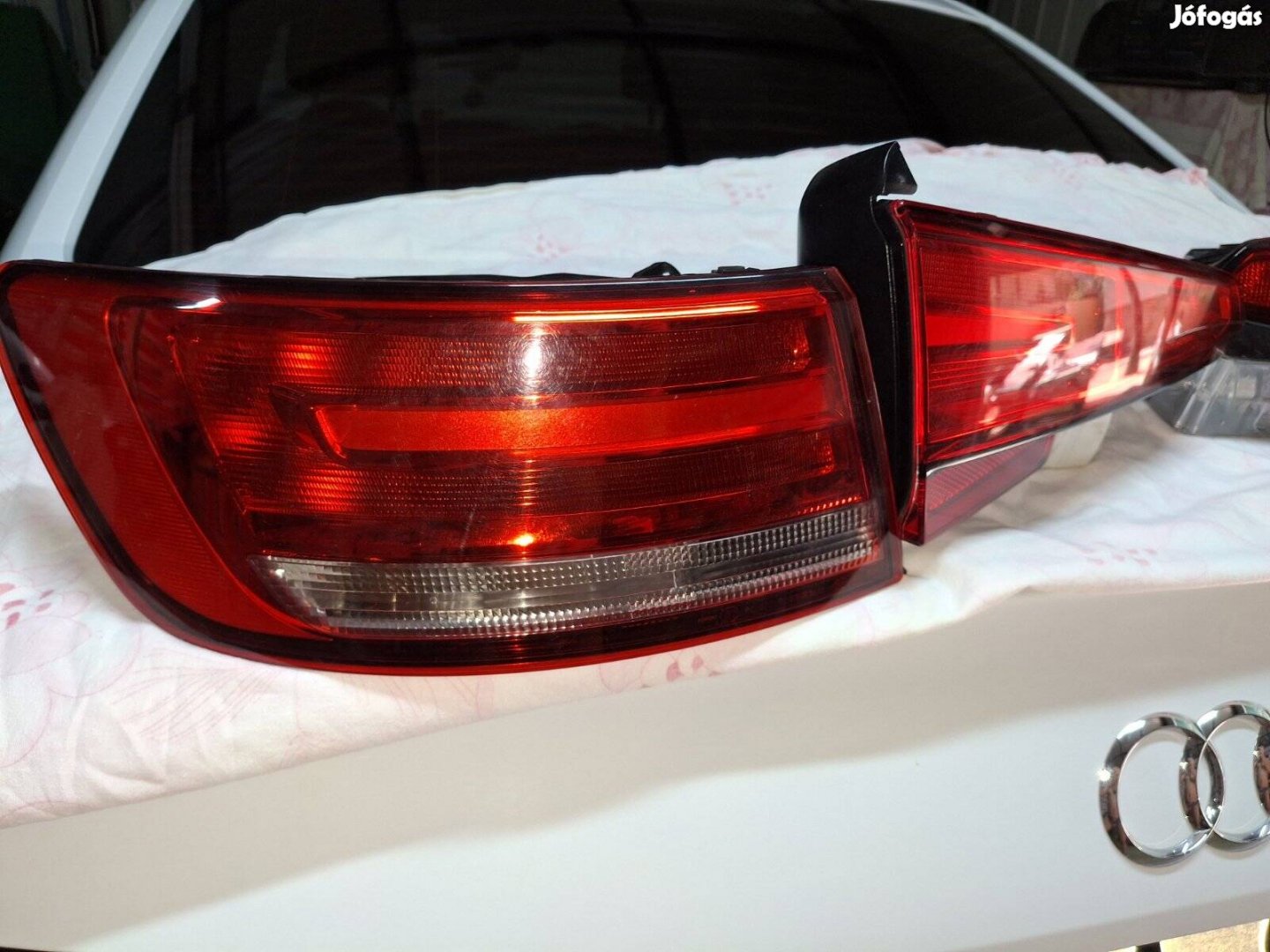AUDI A4 hátsó lámpa garnitúra