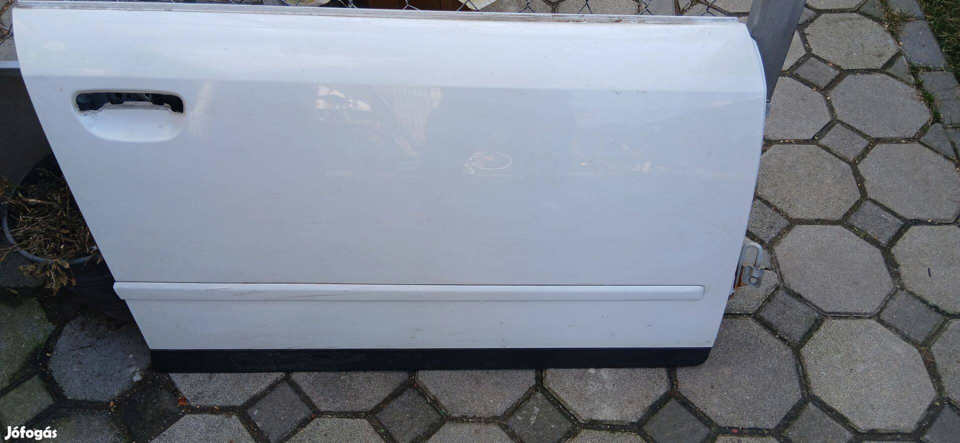 AUDI A4 jobb első ajtó