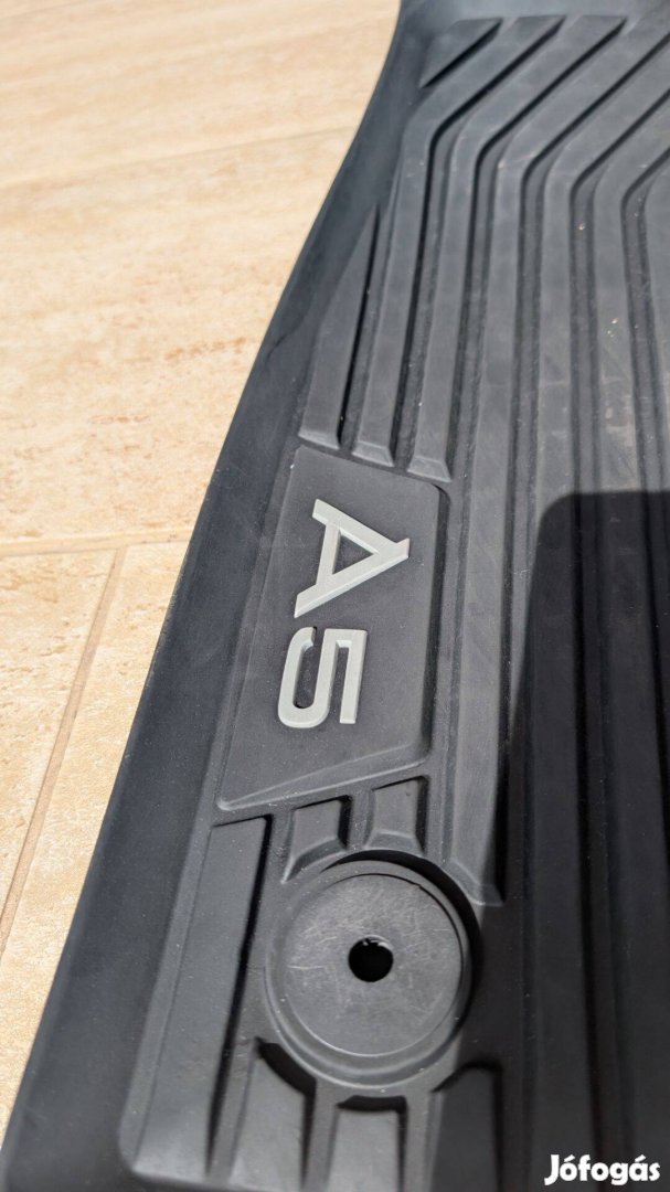 AUDI A5 8W Sportback gyári gumiszőnyeg szett