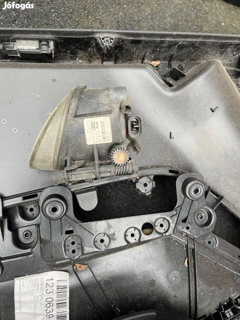 AUDI A5 B8 alkatreszek egyben olcson eladoak