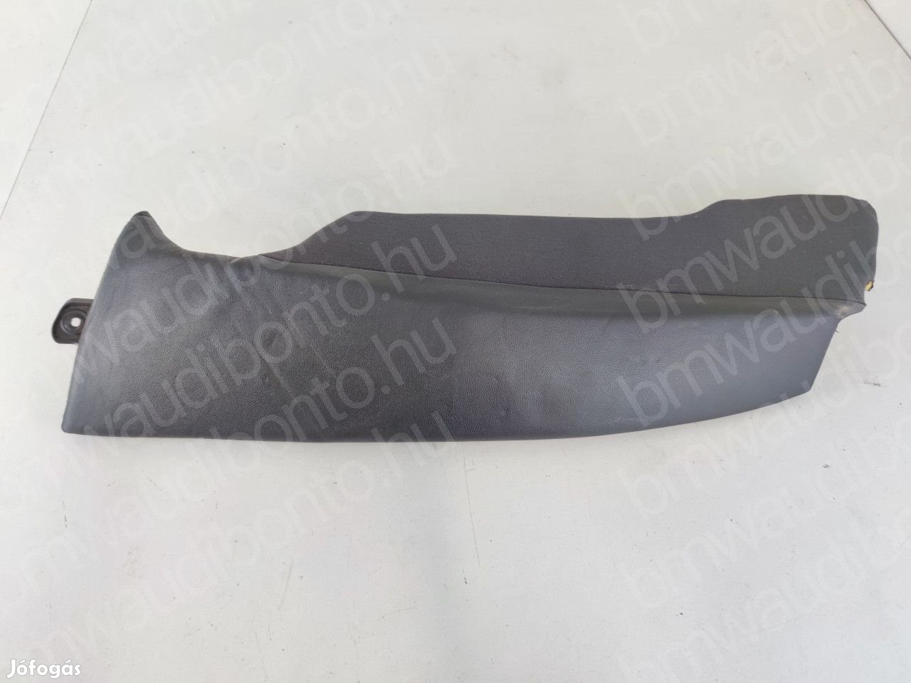 AUDI A5 (8T3) Bal hátsó ülés melletti kárpit (8T0857791)