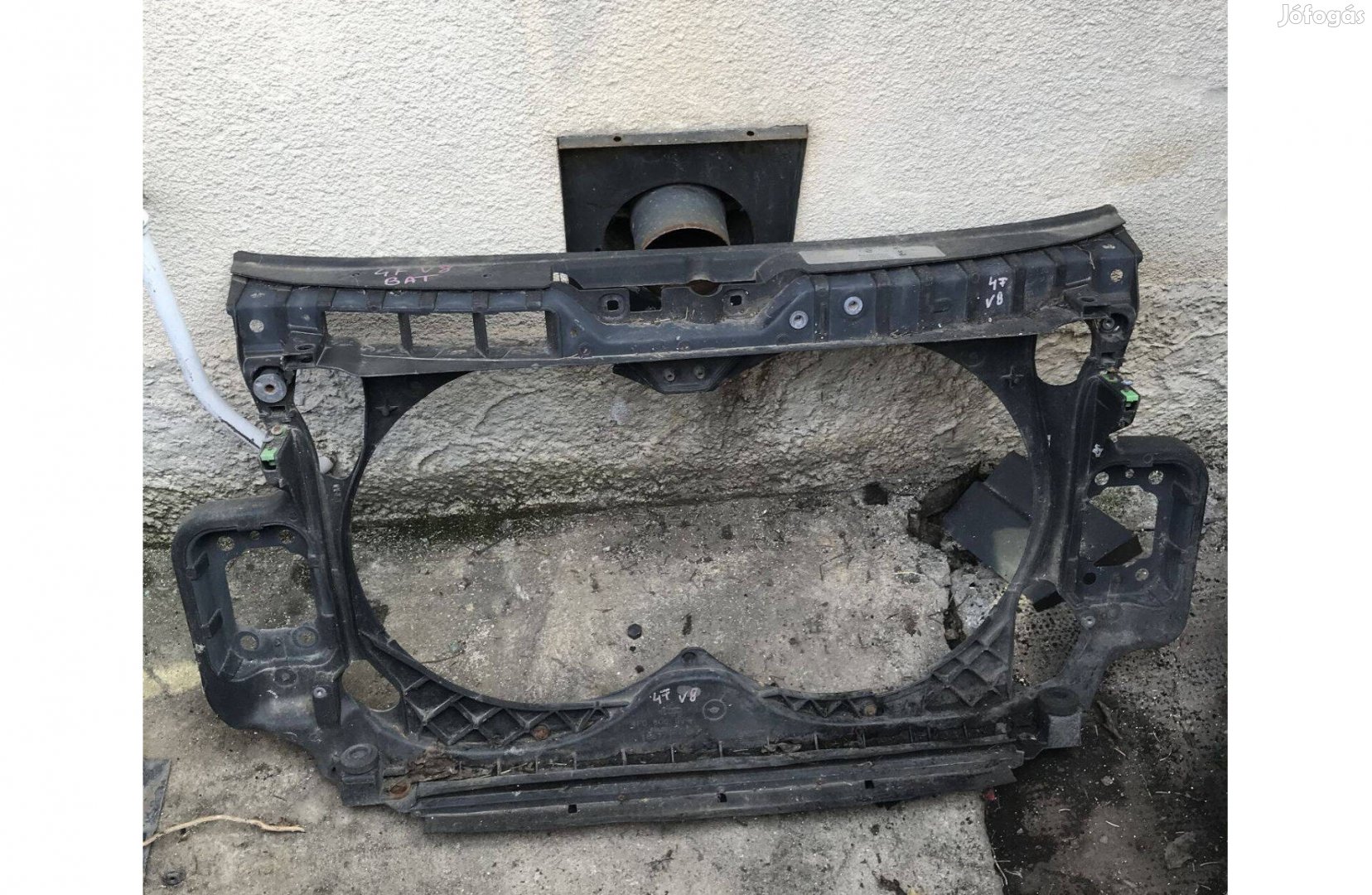 AUDI A6 4F 4,2 V8 - homlokfal 4F0 805 594 A