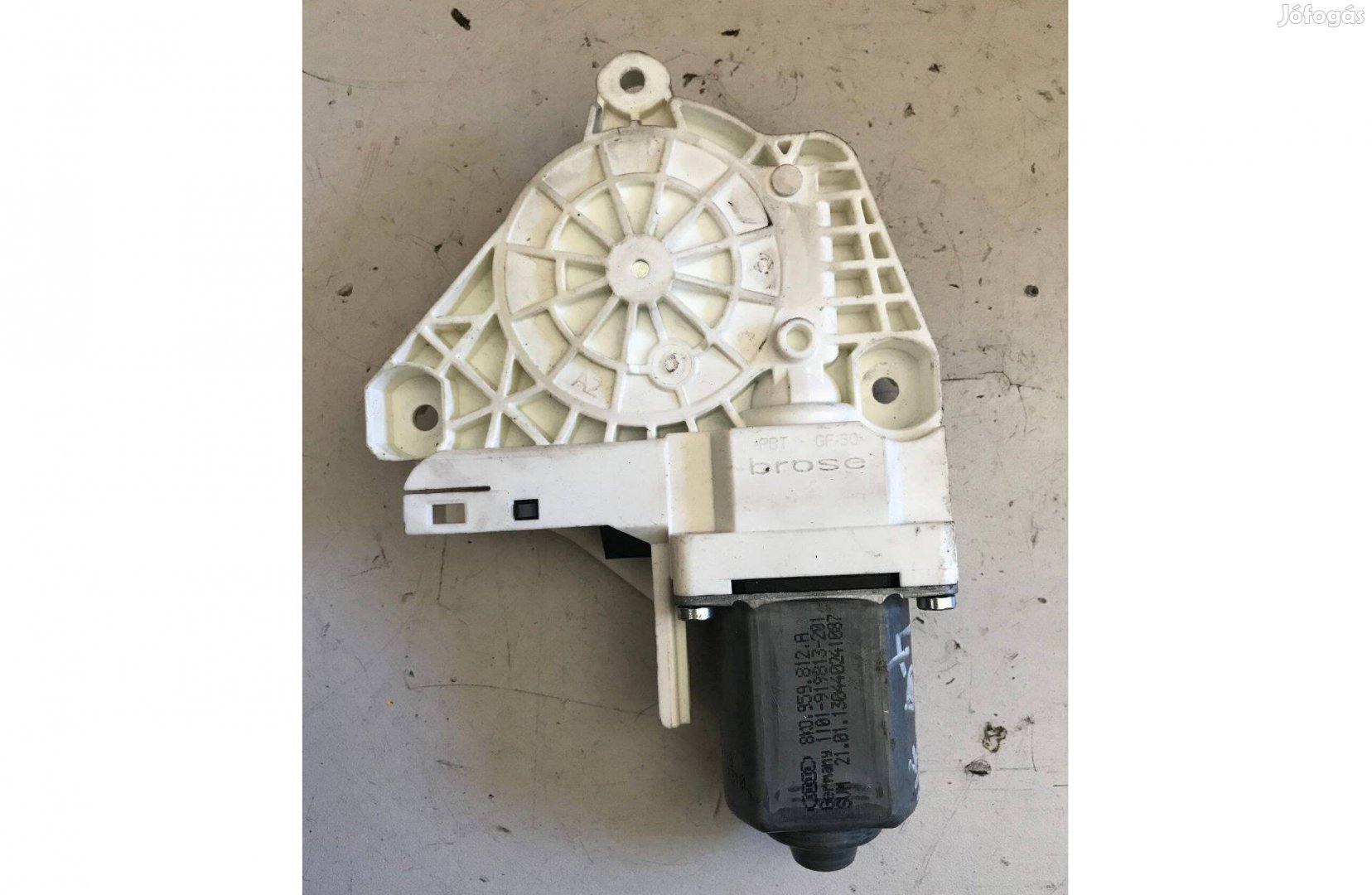 AUDI A6 4G / ablakemelő motor - J.hátsó 8K0 959 812 A