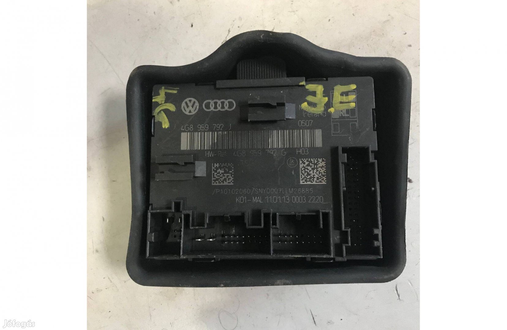 AUDI A6 4G _ jobb első ajtóvezérlő 4G8 959 792 J