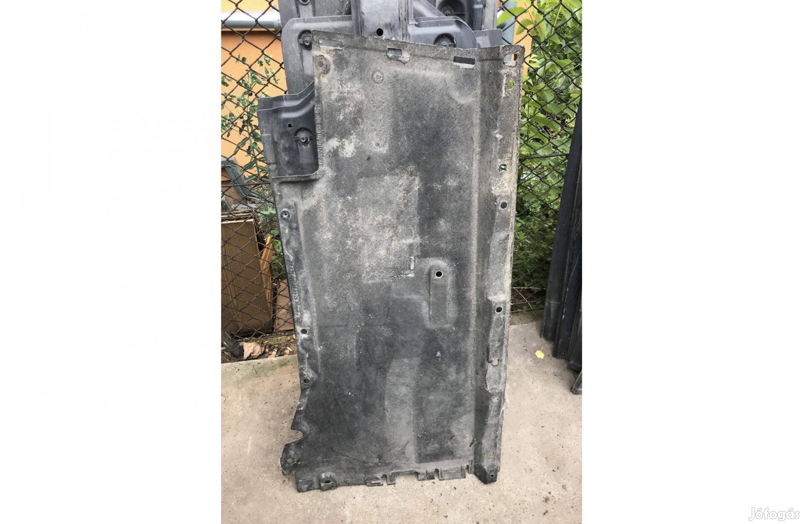 AUDI A6 4G _ padlólemez takaró / Jobb 4G0 825 208
