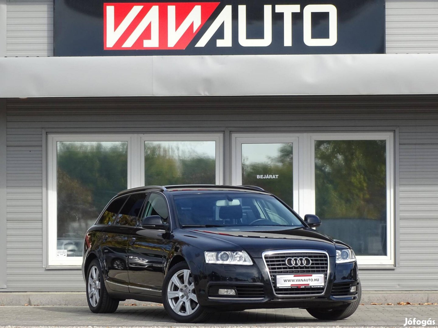 AUDI A6 Avant 2.0 TDI DPF BI'Xenon-Szervízkönyv...