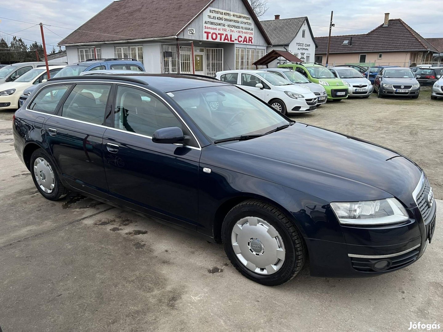 AUDI A6 Avant 2.0 TDI Szervizkönyves