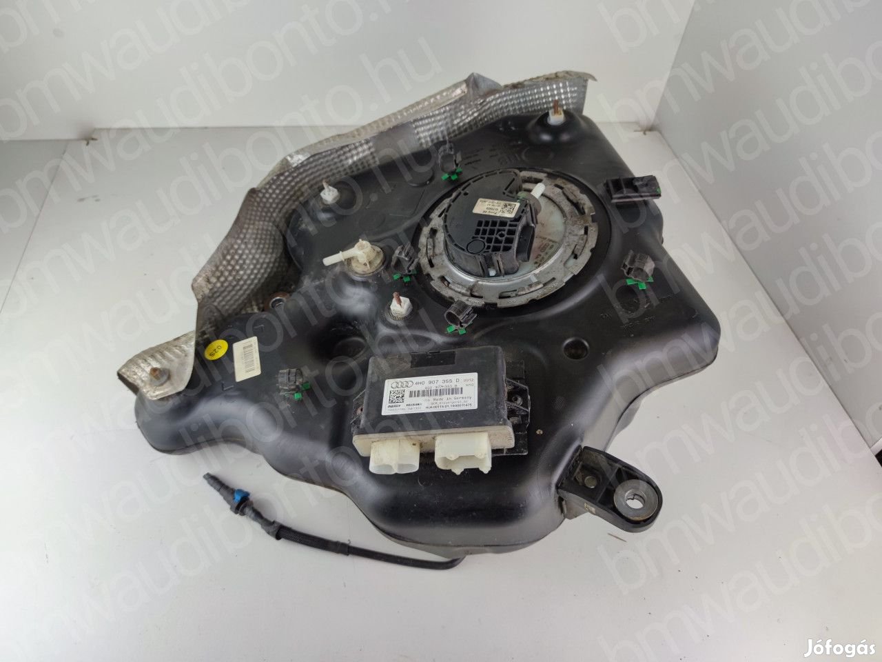 AUDI A6 C7 (4G2, 4GC) 2.0 TDI AdBlue tartály (4H0907355D)