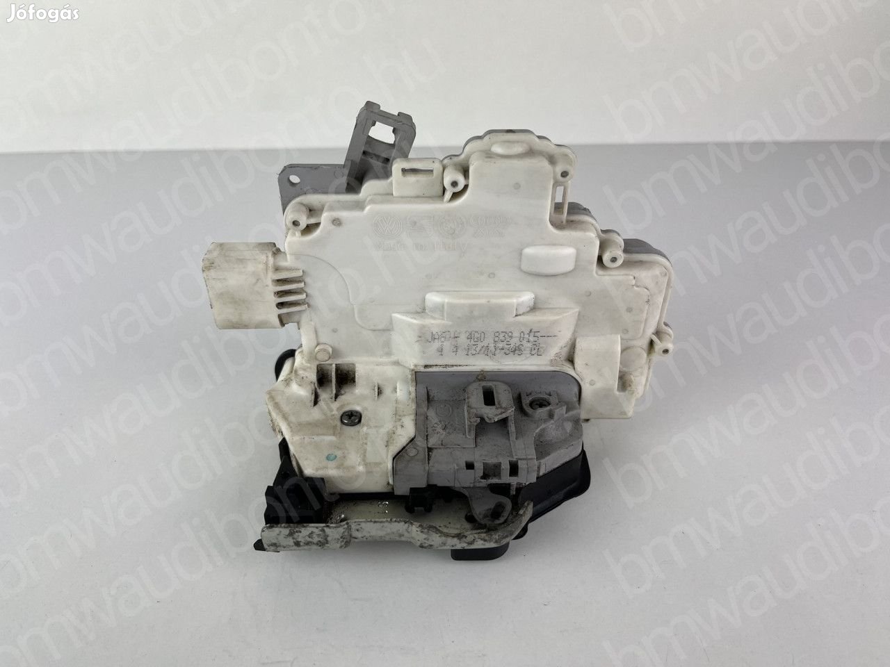 AUDI A6 C7 (4G2, 4GC) Bal hátsó ajtó zár (4G0839015)