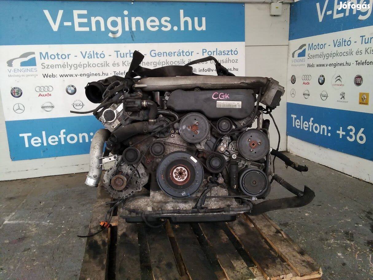 AUDI Cgk bontott motor