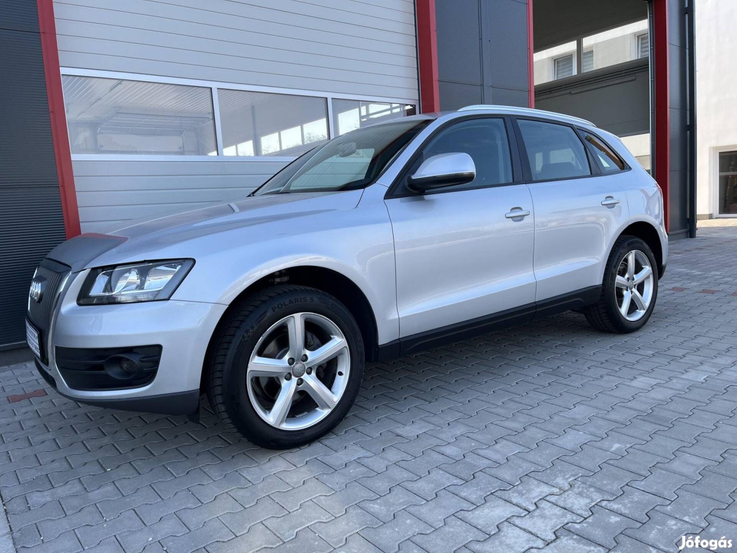 AUDI Q5 2.0 TDI DPF quattro S-tronic 174500 Km!