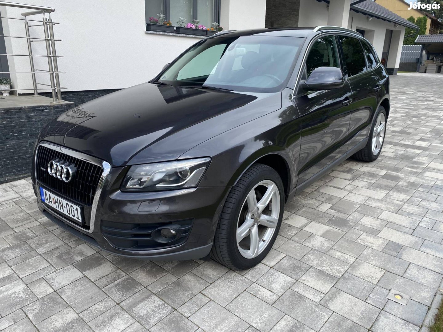 AUDI Q5 3.0 TDI DPF quattro S-tronic