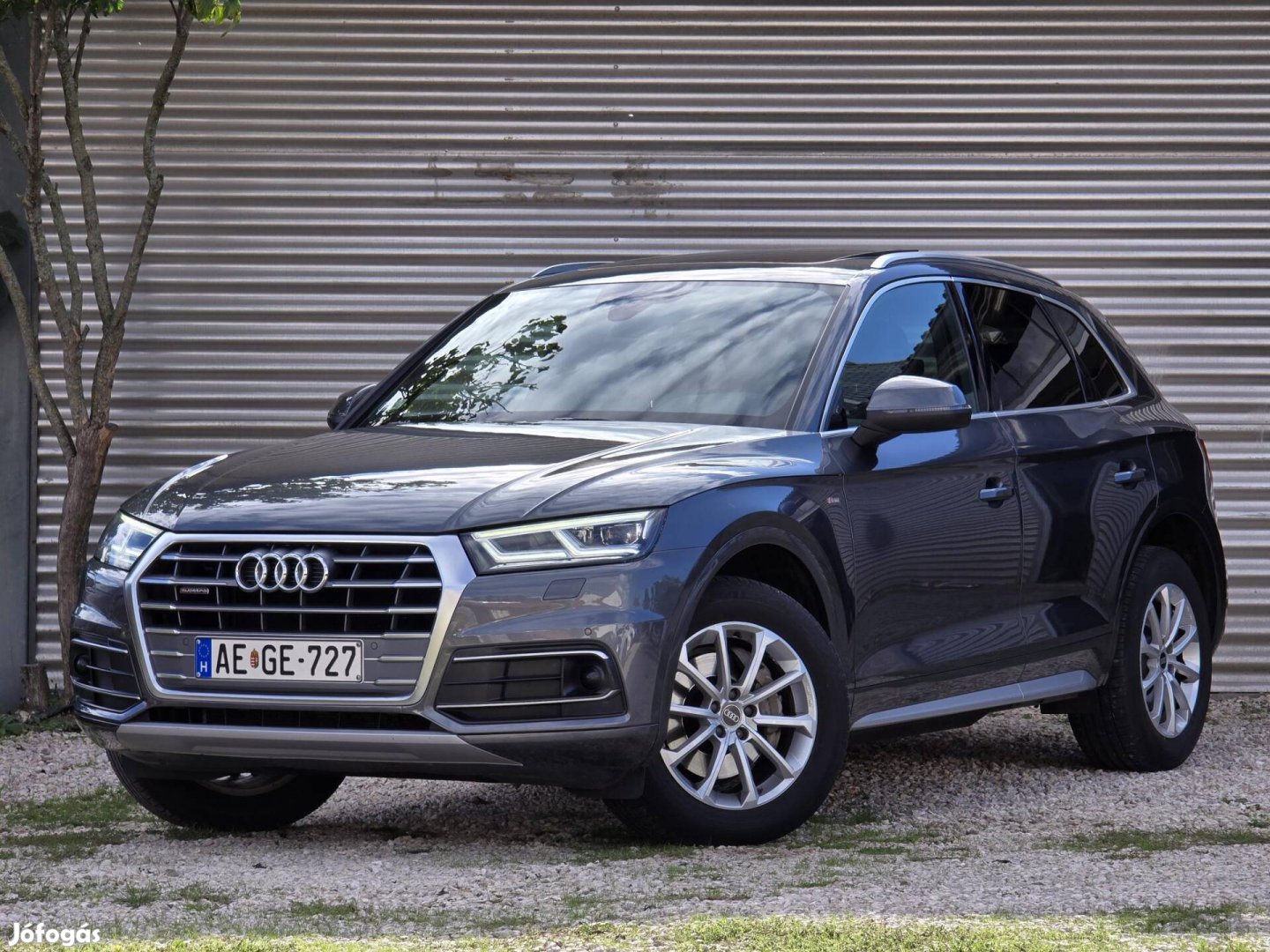AUDI Q5 40 TDI S line quattro S-tronic MO-I! SZ...
