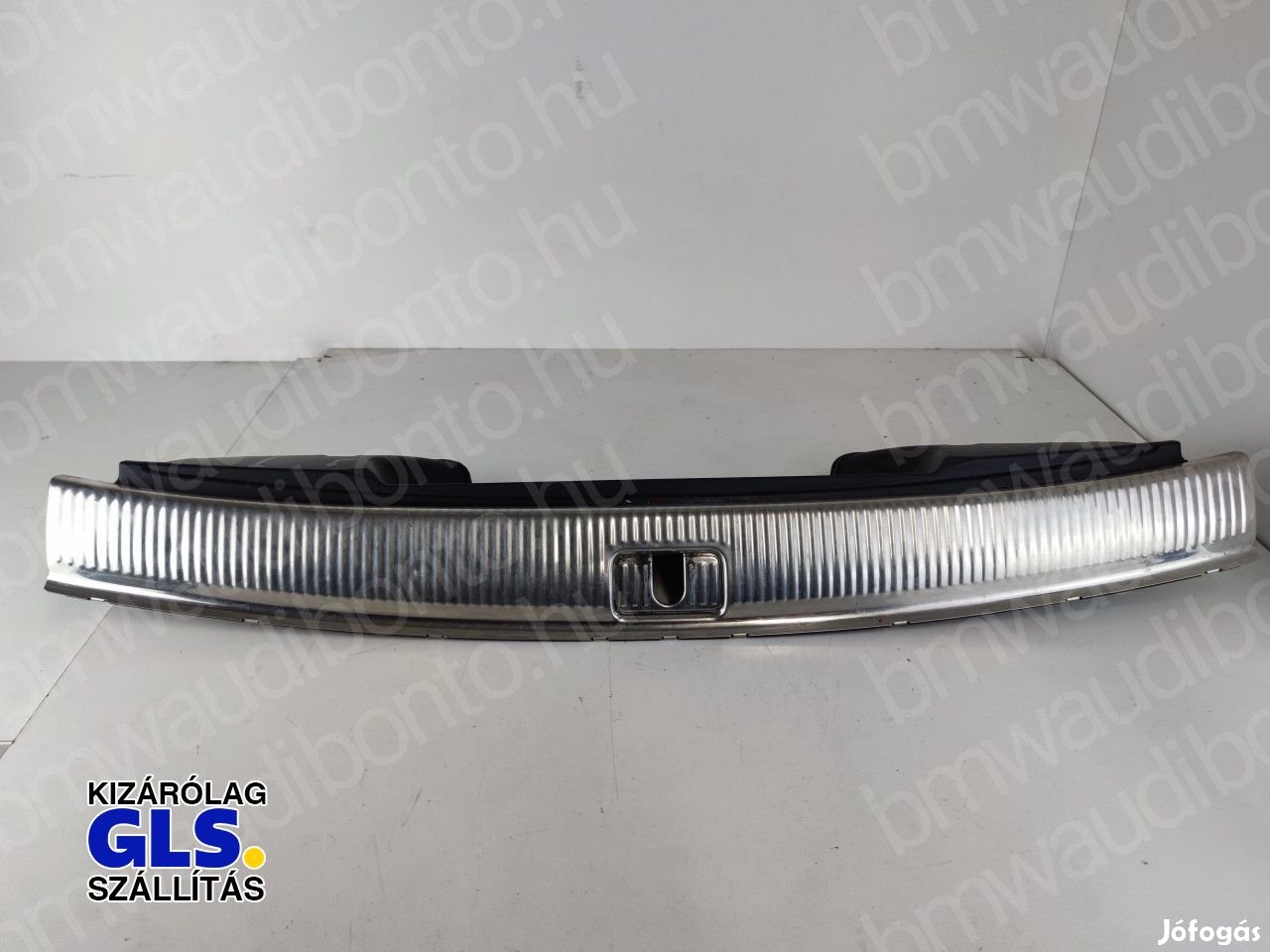 AUDI Q5 (8RB) Csomagtérajtó díszléc (8R0864513C)