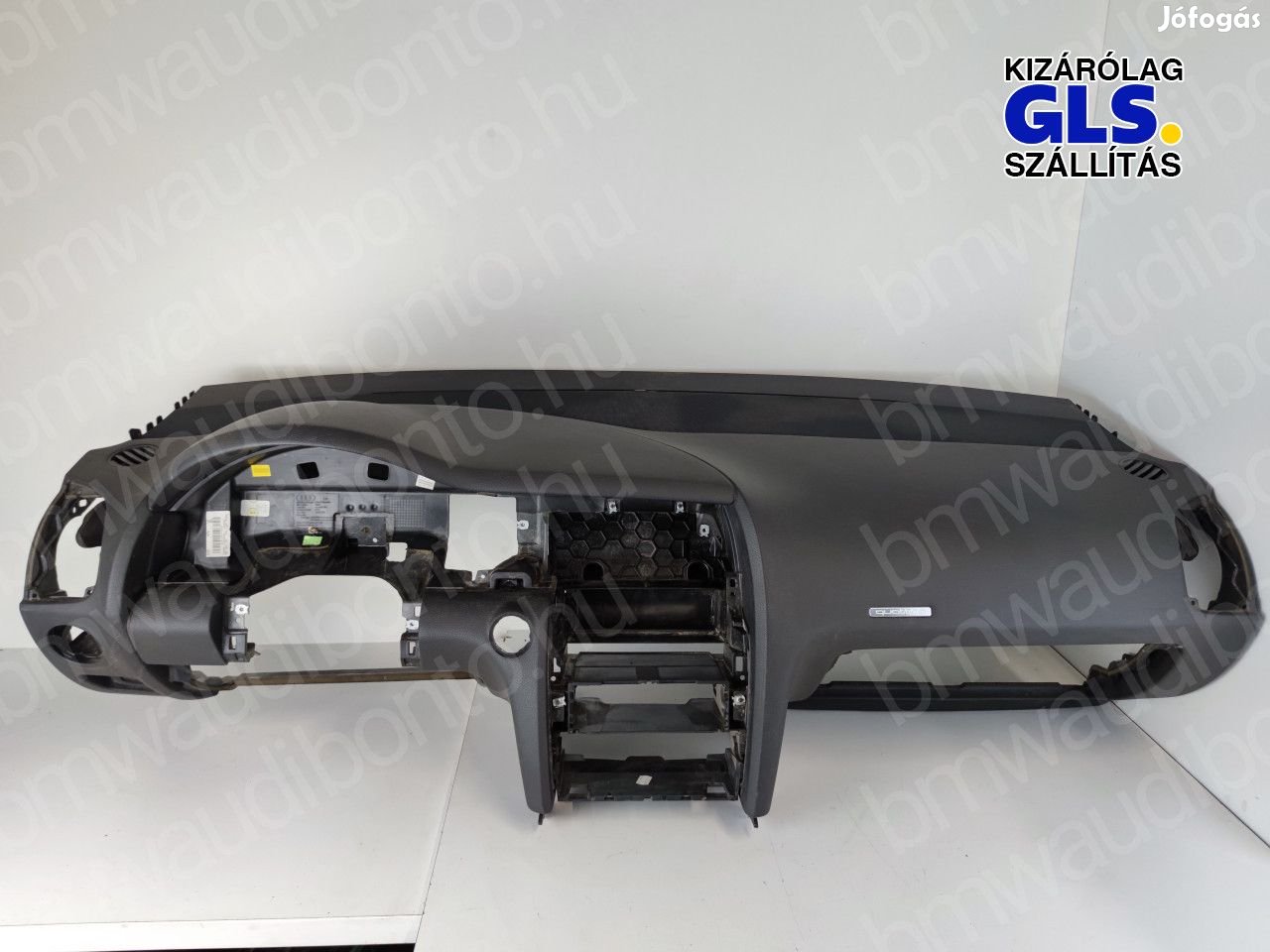 AUDI Q7 (4LB) Műszerfal héj (4L1858041)