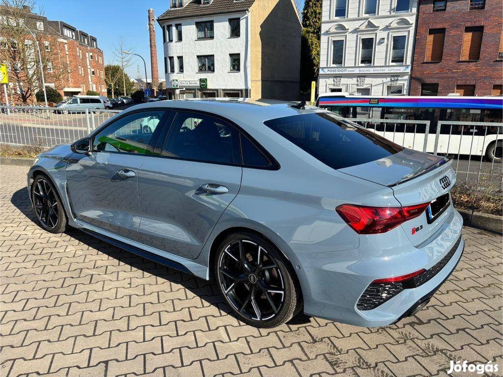 AUDI RS3 Limousine 55 TFSI quattro S-tronic Sér...