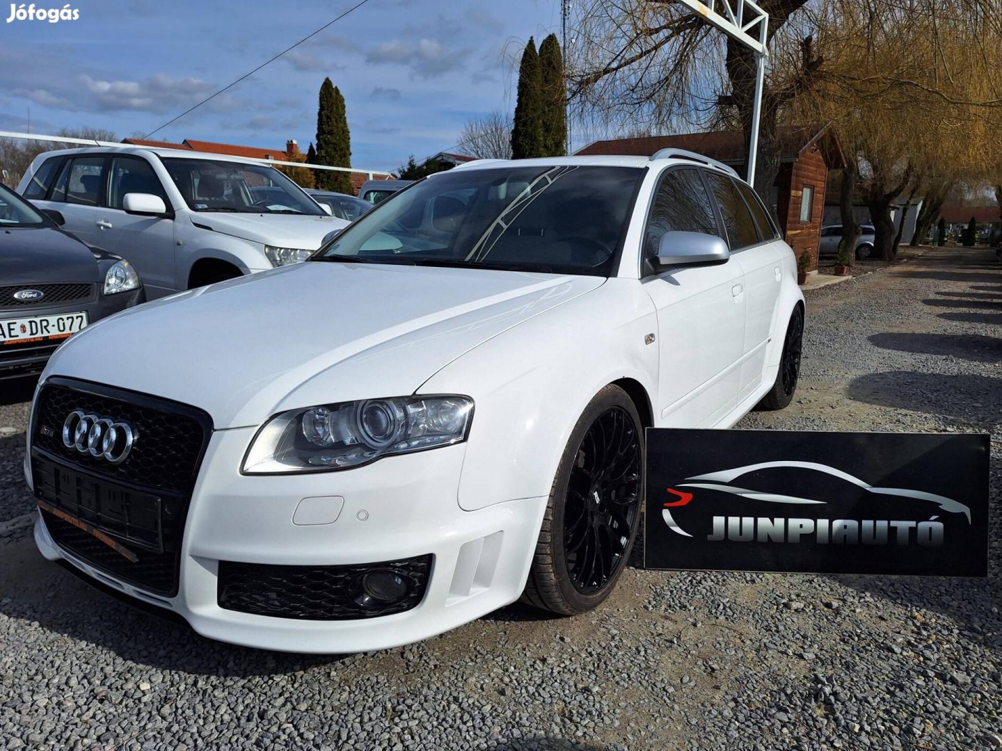 AUDI RS4 4.2 Álomautó Különlegeseknek Megfoghat...