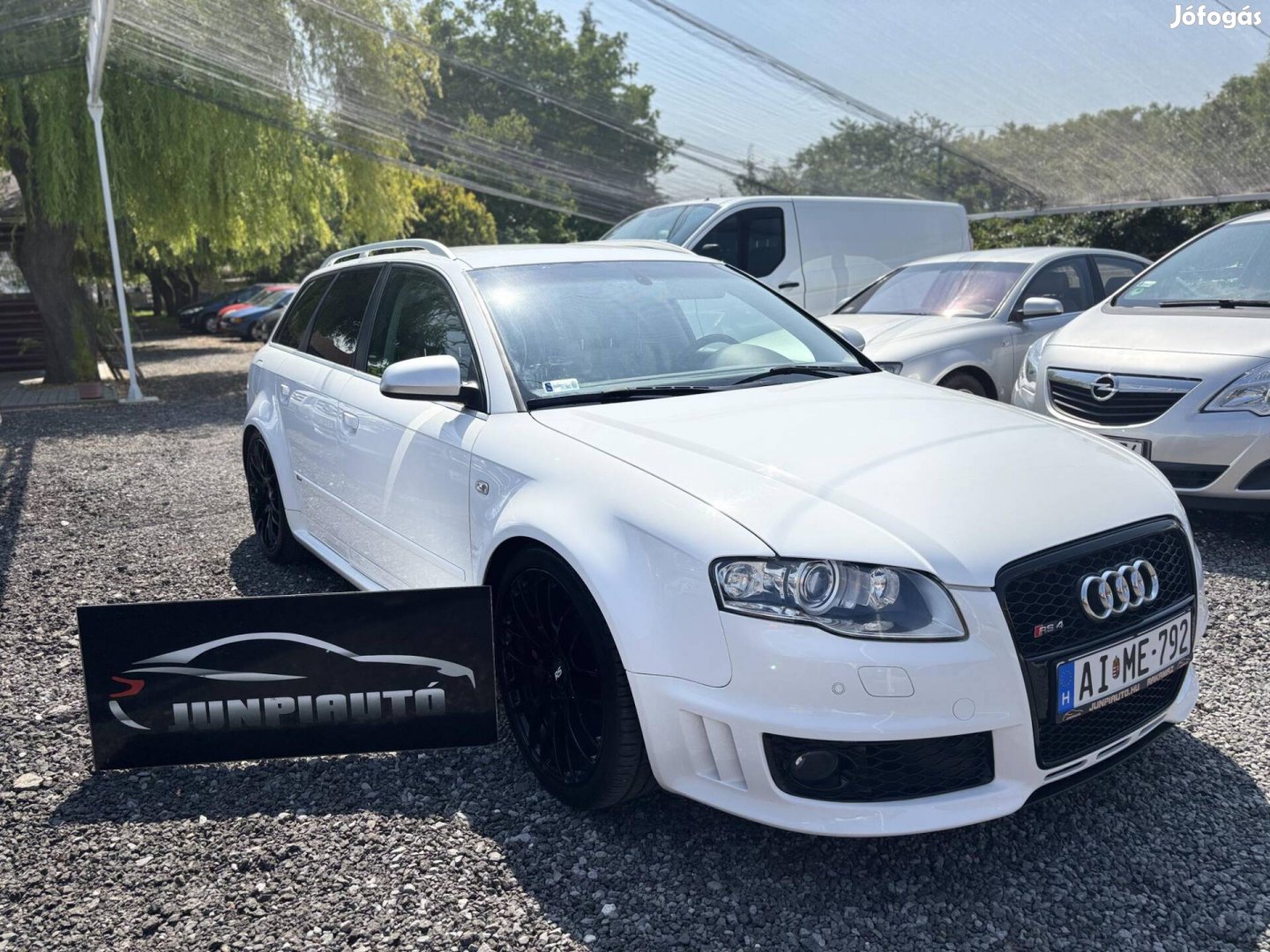 AUDI RS4 4.2 Álomautó Különlegeseknek Megfoghat...