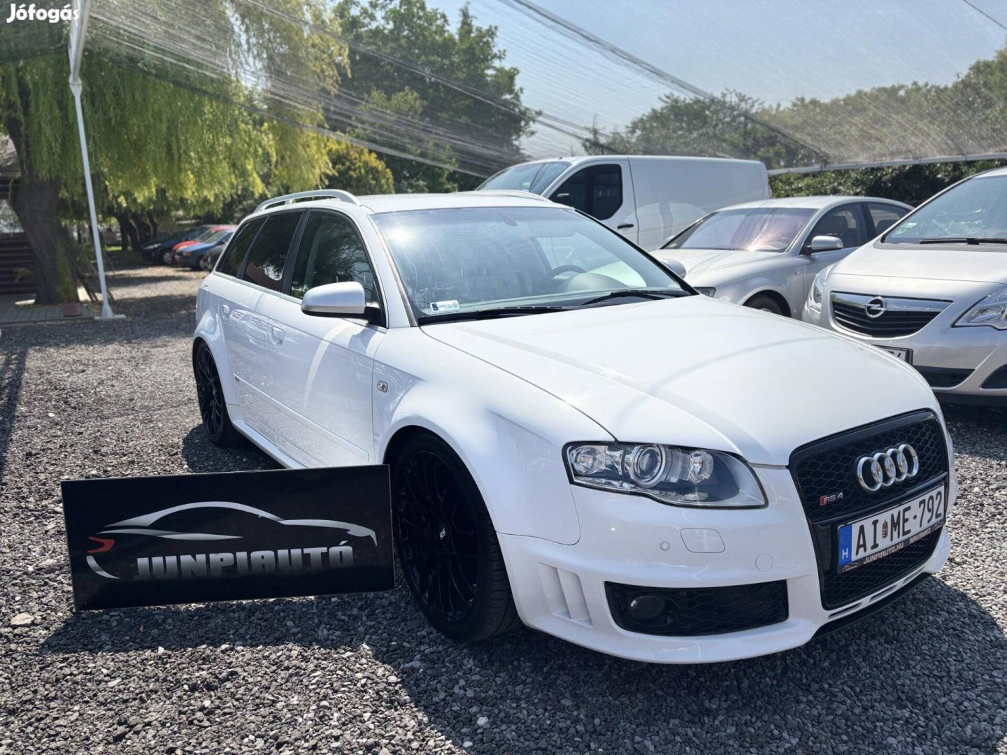 AUDI RS4 4.2 Álomautó Különlegeseknek Megfoghat...
