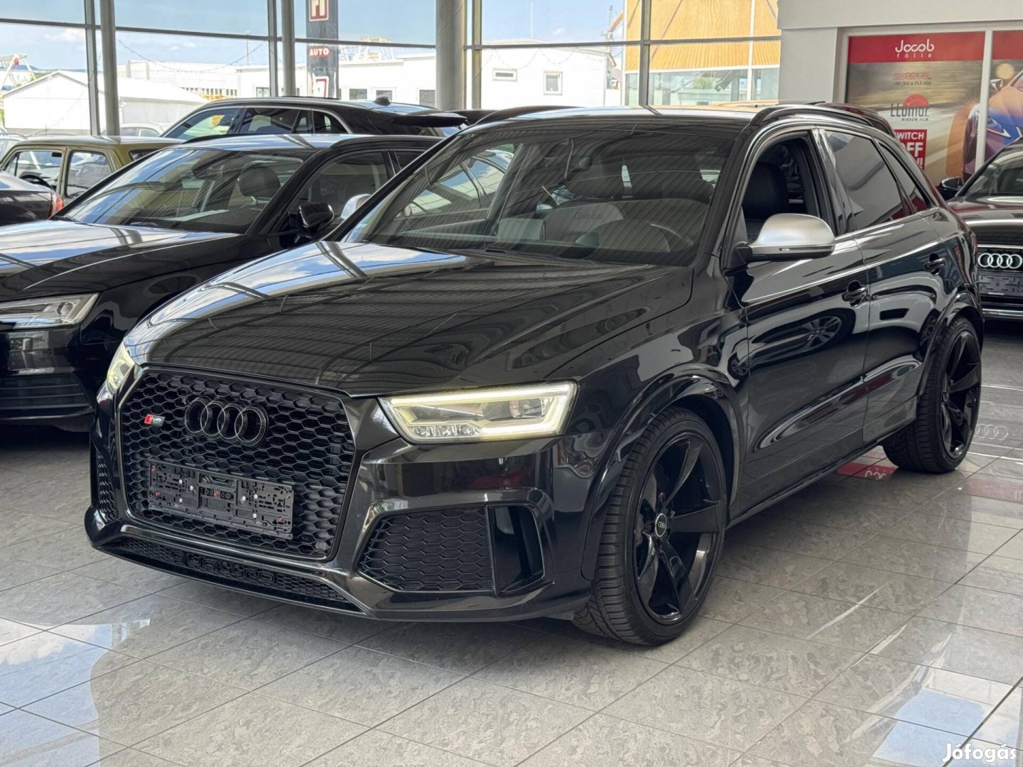 AUDI RS Q3 Rsq3 2.5 TFSI quattro S-tronic 176eK...