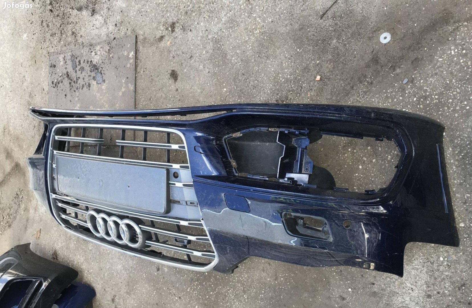AUDI S3 8V - első lökhárító ( sérült)