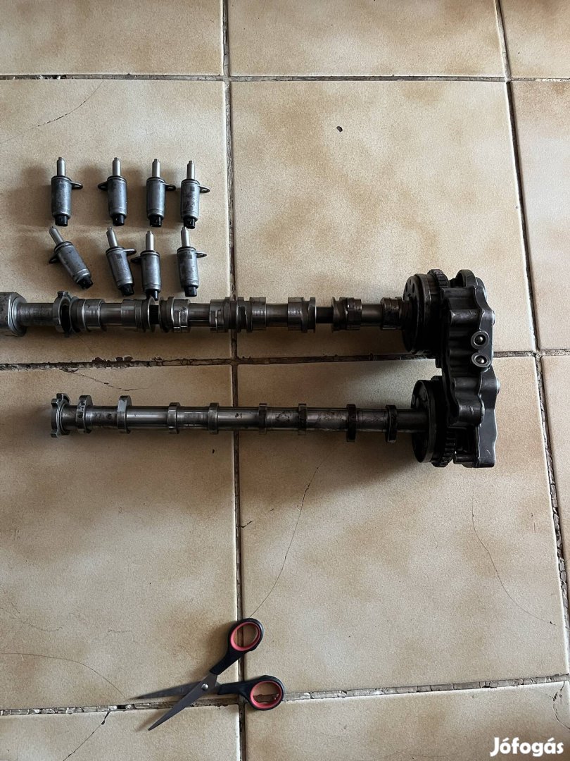 AUDI TFSI Alkatrészek