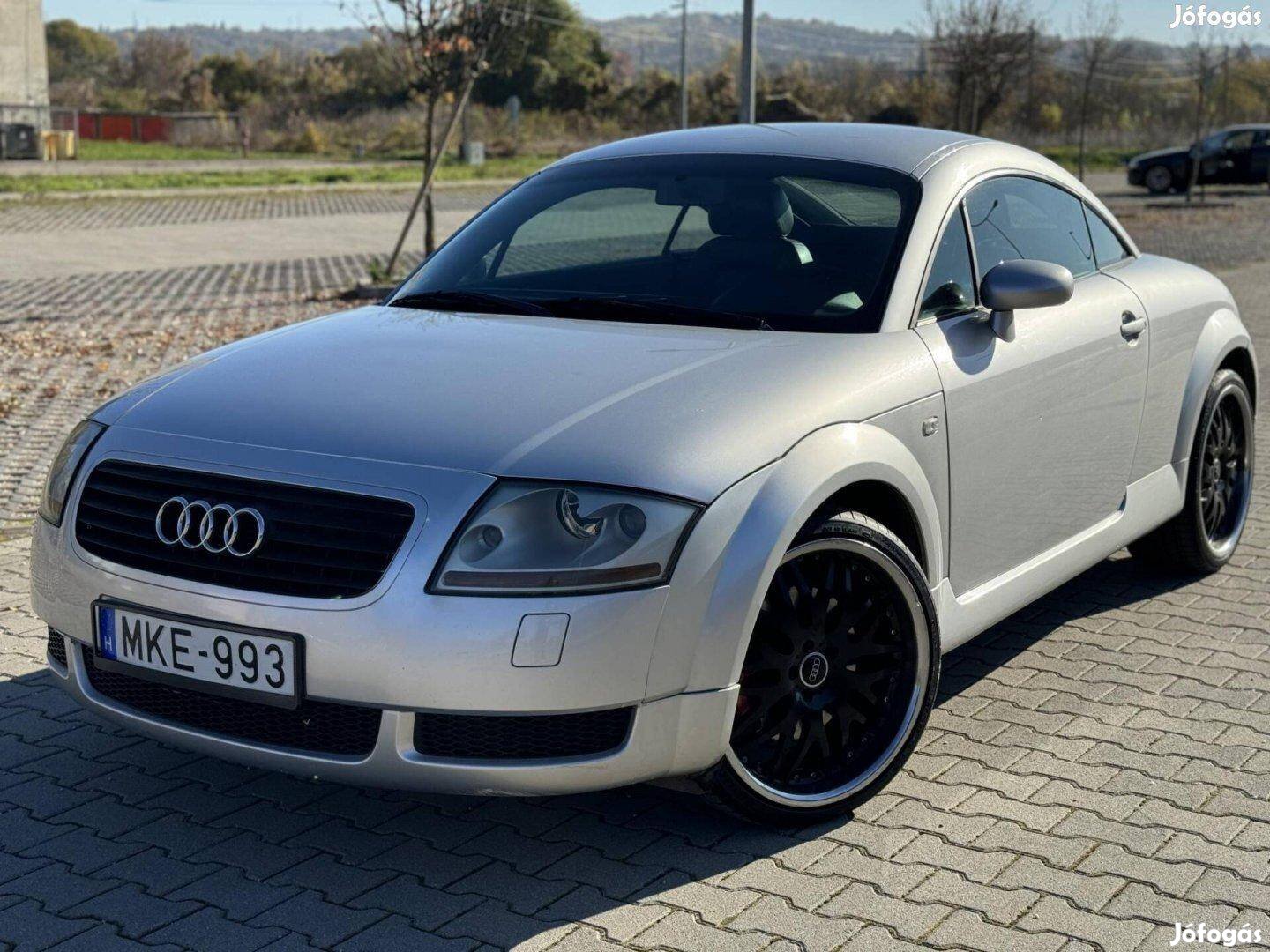 AUDI TT Coupe 1.8 T //Bose// Xenon//