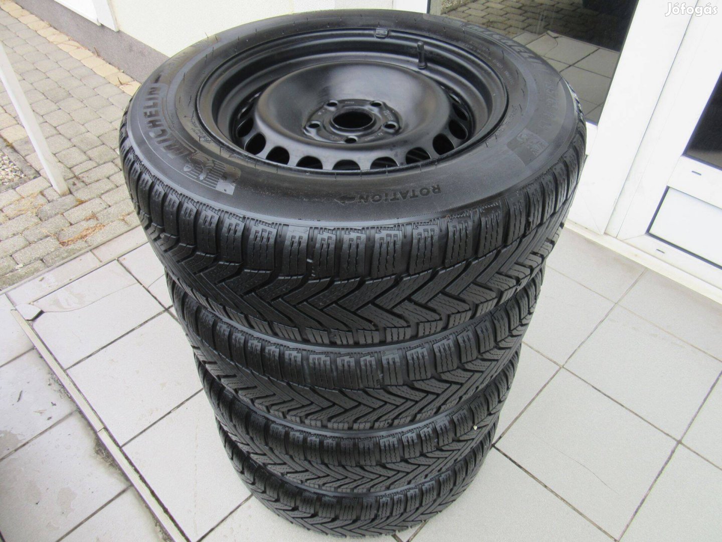 AUDI acélfelni 195/65 R 15 Michelin téli gumival eladó