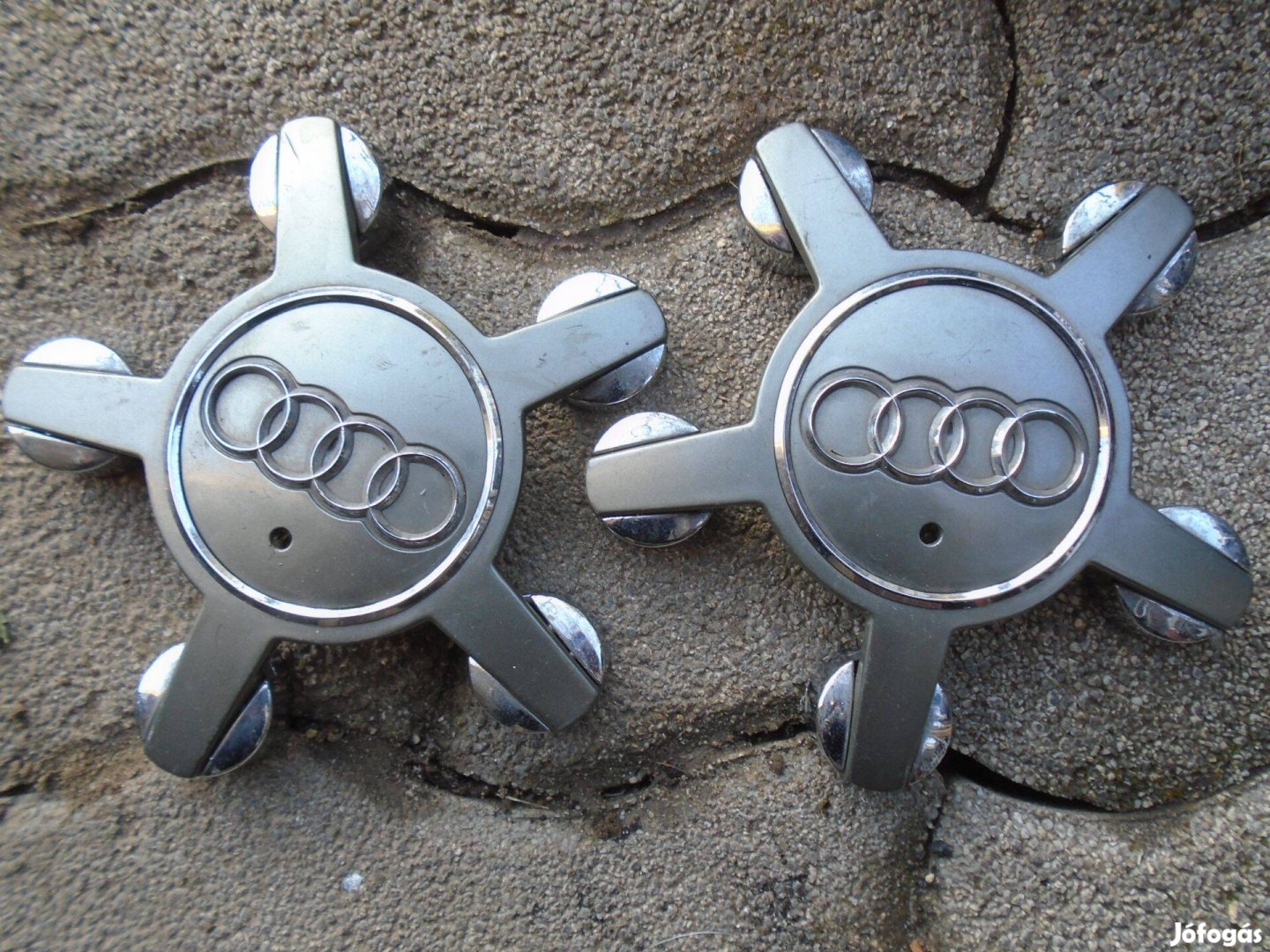 AUDI alufelni kupak / porvédő (2 db!!!)