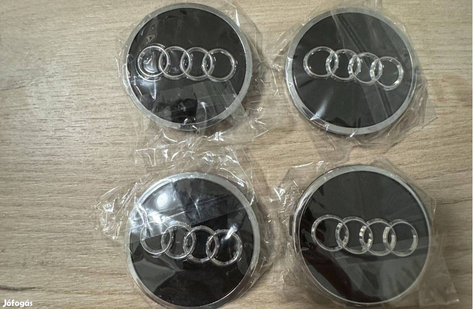 AUDI fekete gyári felnikupak szett