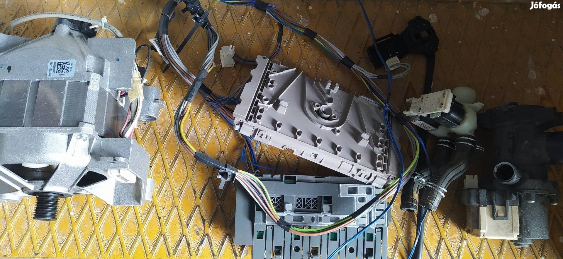 AWS 63213 whirlpool mosógép motor szívattyú vezérlés elektronika