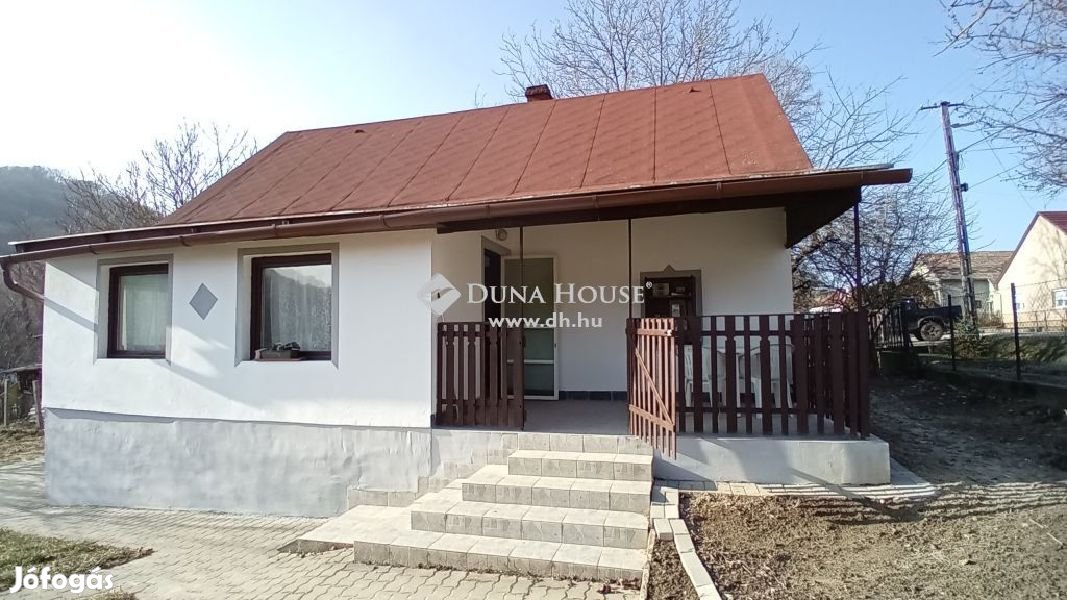 A Balaton közeli Kerekiben családi ház eladó