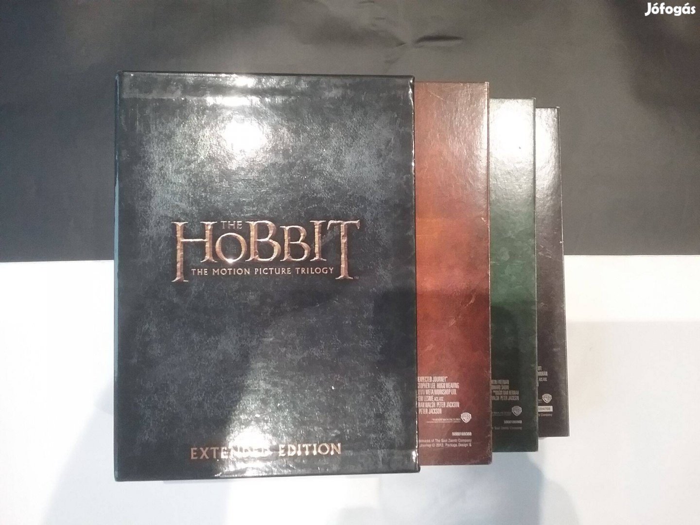A Hobbit trilógia. Gyűjtől díszdobozos. 3X5 dvd. Bővített extra . Szin