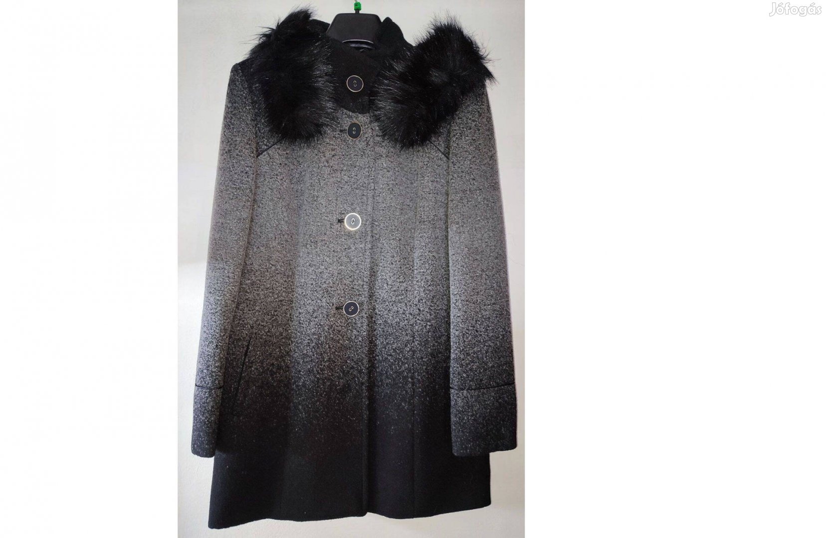 A Incze szürke kapucnis női téli kabát (40-es)