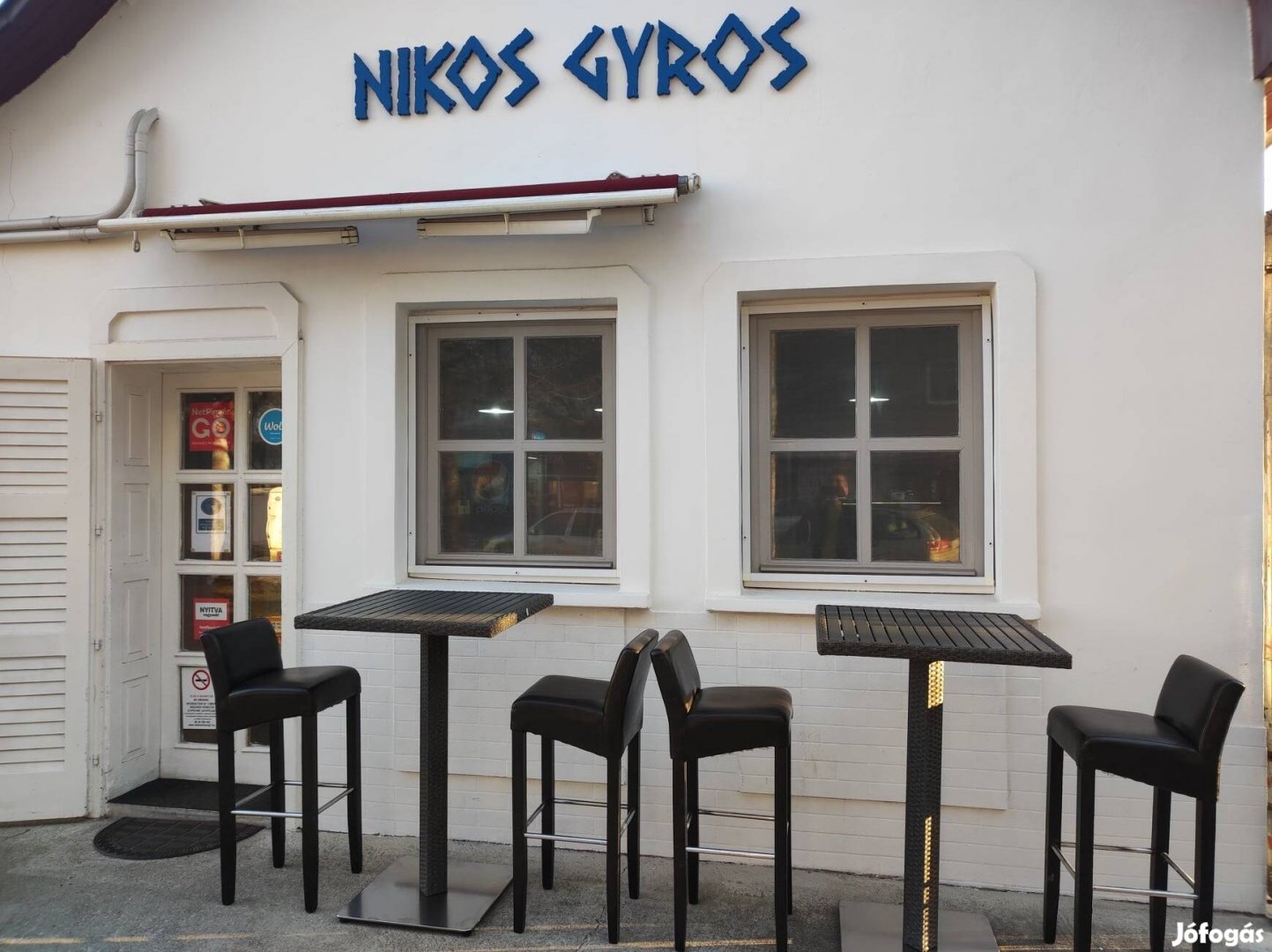 A Nikos Gyros pultos munkatársat keres