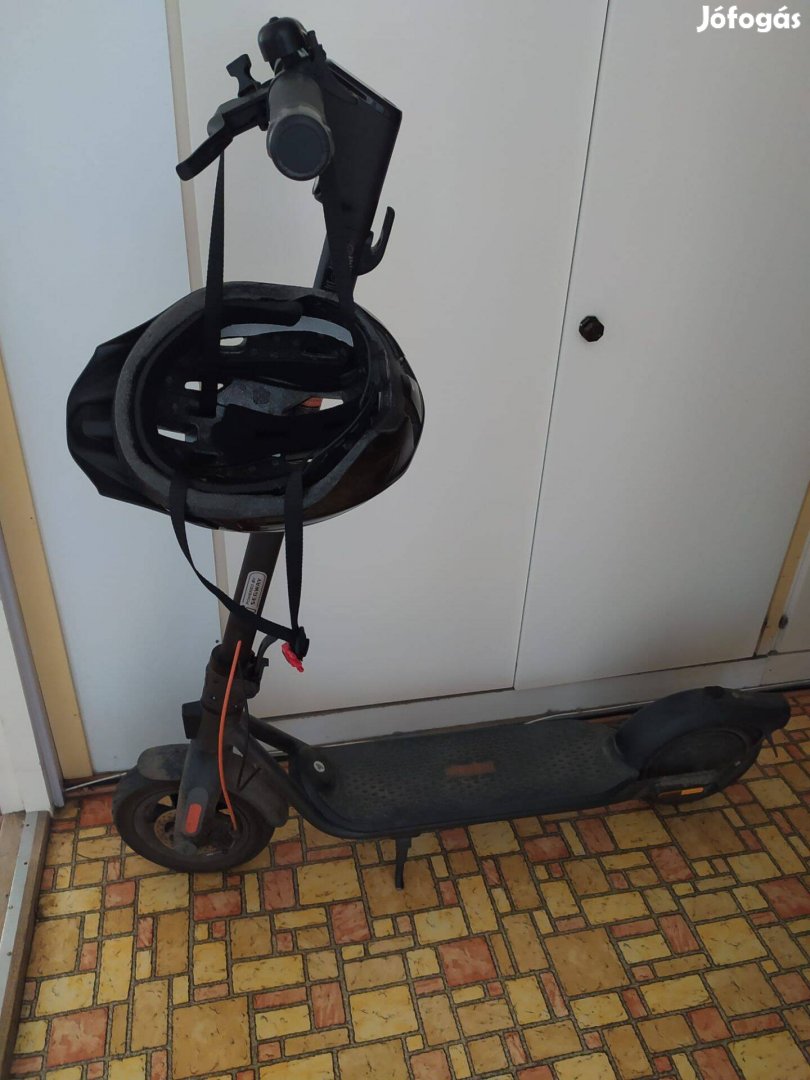 A Ninebot F2 Kickscooter elektromos roller